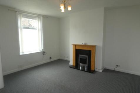 Huddersfield Road, OL3 photo 3