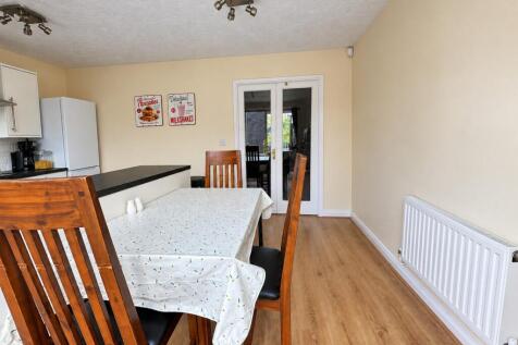 9, Mansell Close, Towcester photo 4