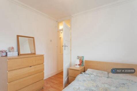 Guest Bedroom/Study Room