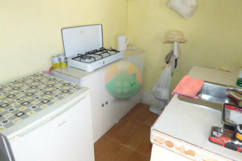 3 Bedroom Semi-Detached For Sale-PAL06-26