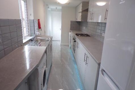 Modern Fitted Kitchen