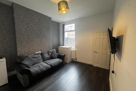 4-bed house on Langton Road, Smithdown, Liverpool, £594/mo