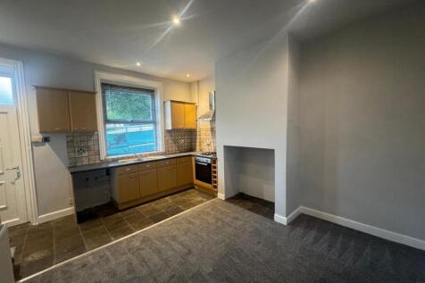 Allen Croft, Birkenshaw, Bradford photo 4