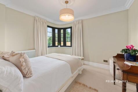 Bedroom Five, Lincoln Road, Peterborough