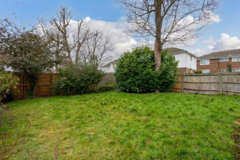 flat-courtlands-crescent-banstead-109.jpg