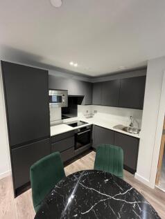 2 bed flat to rent Venner Road, London SE26