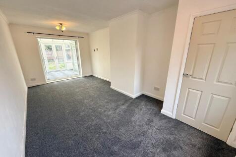 Mill Lane,
Ellesmere Port,
CH66 photo 3