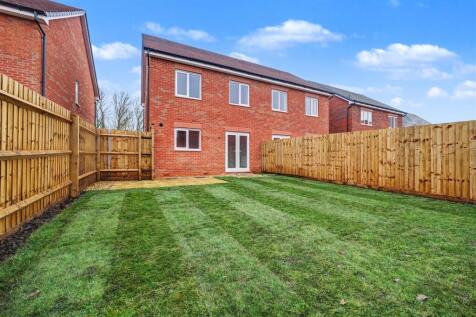 Rear garden (1).jpeg
