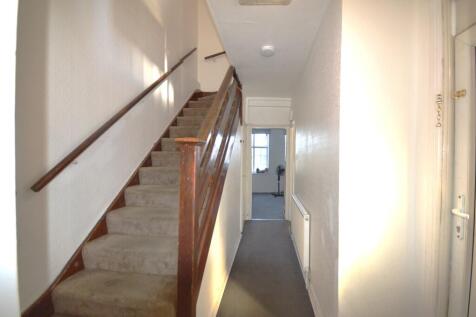 Belmont Circle,Kenton Lane, Harrow photo 3