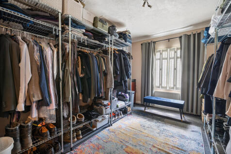 20-681c93580e103-...