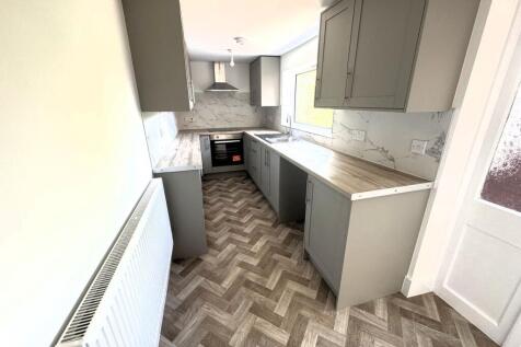 Forest Road, New Ollerton, Newark, NG22 photo 4