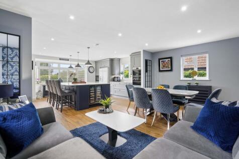 Kitchen/Diner/Family