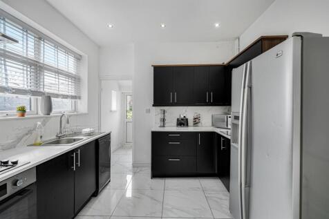 18 Grove Pl-9.jpg