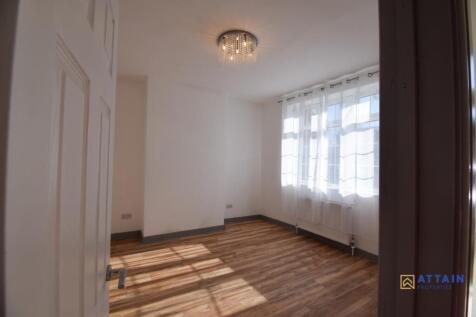 Living Room.jpg