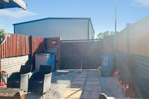 Rear Garden Gated