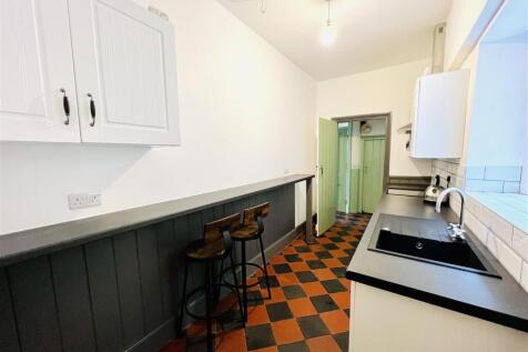 ANOTHER KITCHEN ASPECT