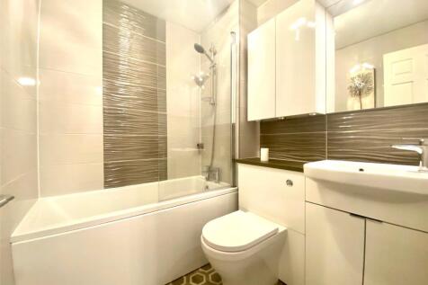 Nutfield Court, Southampton, Hampshire, SO16 photo 3