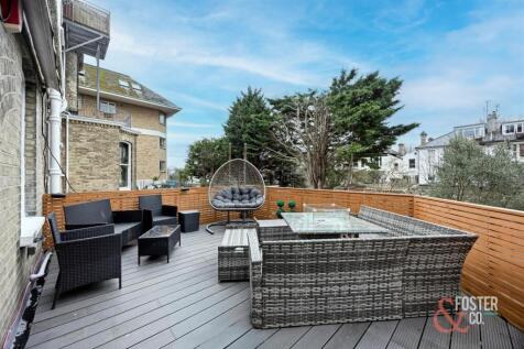 Eaton Garden Mansions, 13, Flat 12-003.JPG