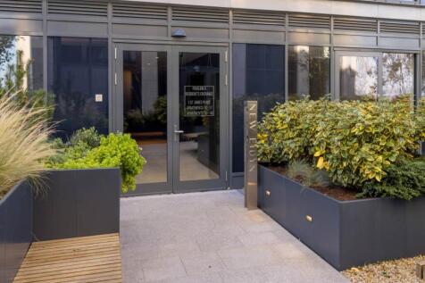 71535_St_James_Place