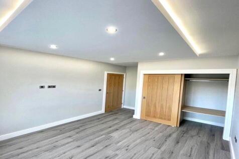 28 Lions Drive, Cleckheaton, Kirklees photo 5