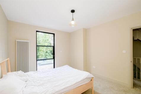 169 Peterborough Road furnished-41.jpg