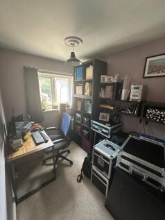 Dearne Drive, Stretford, M32 photo 5