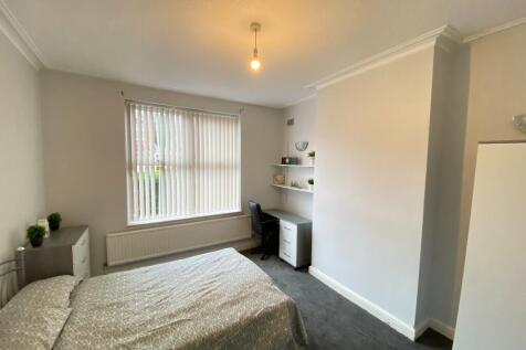 *STUDENT ONLY* Beverly Road - £165 per person per week - All Inclusive Bills! photo 3