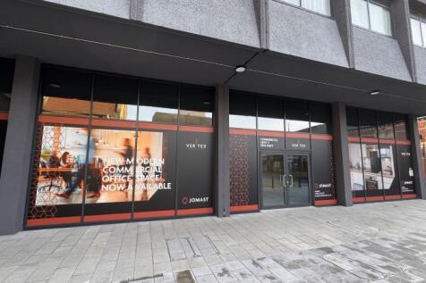 Retail Property (high street) to rent Image 4