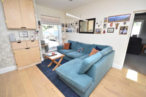 Kitchen/Family Ro...