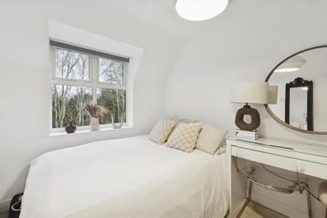 103533_Flat 18 Chambord House Queenswood Crescent 