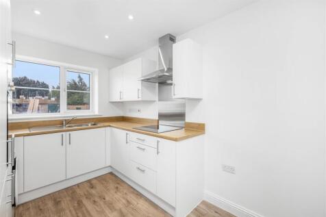 Holyrood Drive, Long Sutton photo 4