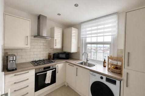 Kitchen 2.png
