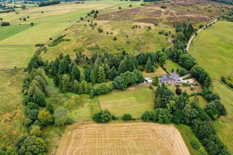 Isle Farm Aerial Frontal .jpg