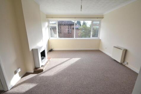2 Douglas Court Living Room.JPG