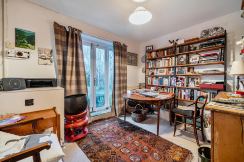 Bedroom 3 / Dining Room