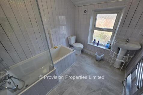 Brudenell Avenue, Hyde Park, Leeds, LS6 photo 3