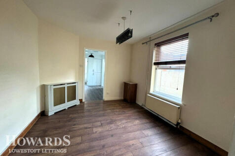 Rotterdam Road, LOWESTOFT photo 4