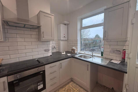 2 bed Property in Wakefield - Under Refurbishment