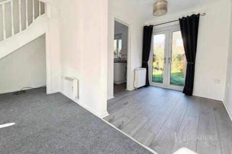 Yew Tree Road, Attleborough, Norfolk, NR17 photo 4