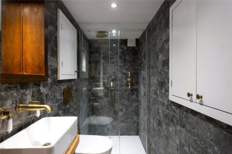 Ground Floor Shower
