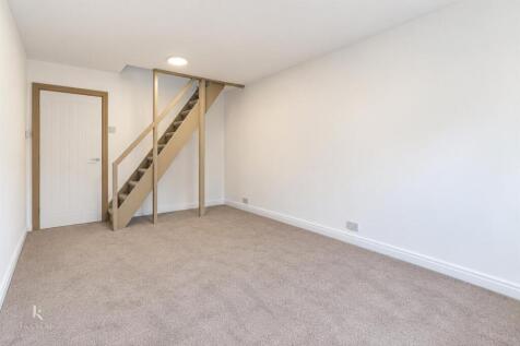 Sandy Lane, Prestwich, Manchester photo 4