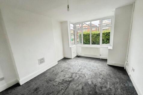 Comery Avenue, City Of Nottingham, NG3 photo 2