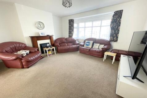 Livesay Crescent, Worthing, BN14 photo 4