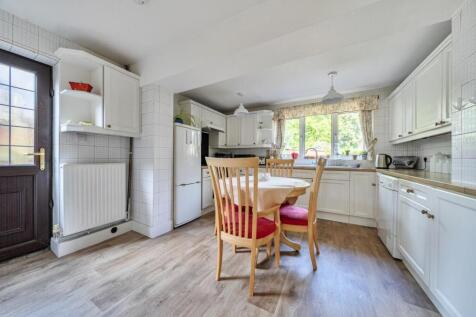 44 Harmans Way