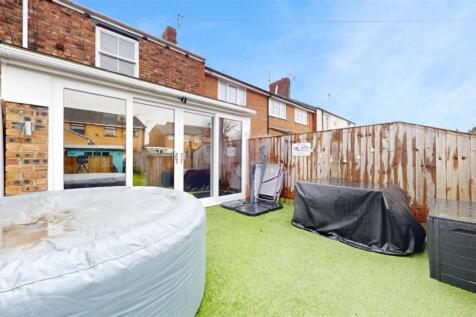 Star Cottages Rear Garden