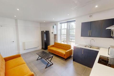 3-bed flat on Osborne Villas, 16 Osborne Villas, BS2, £3,000/mo