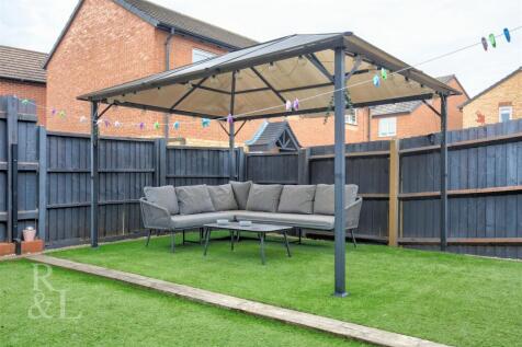 12 Bluebell Grove (3).jpg