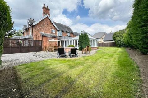 Rear and side gardens