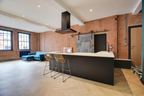 Open-Plan Living / Kitchen / Dining Room
