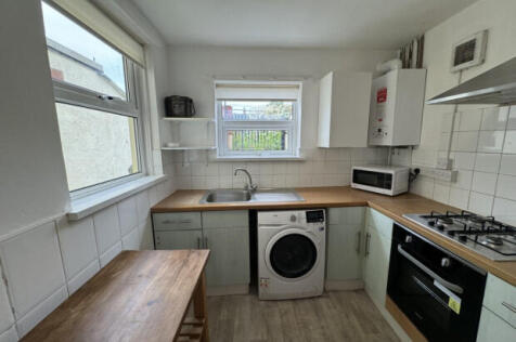Rhymney Street Cardiff photo 3
